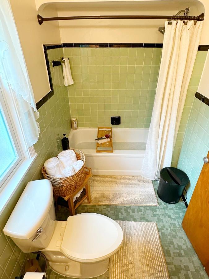 Cozy, Private Loft 15 Min Away From Downtown Detroit Apartment Grosse Pointe Park Exterior photo